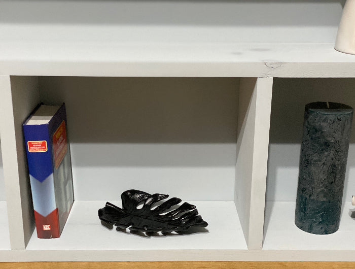 AMY Modern Wall-Mounted Cube Shelf – Wood Display & Storage Unit