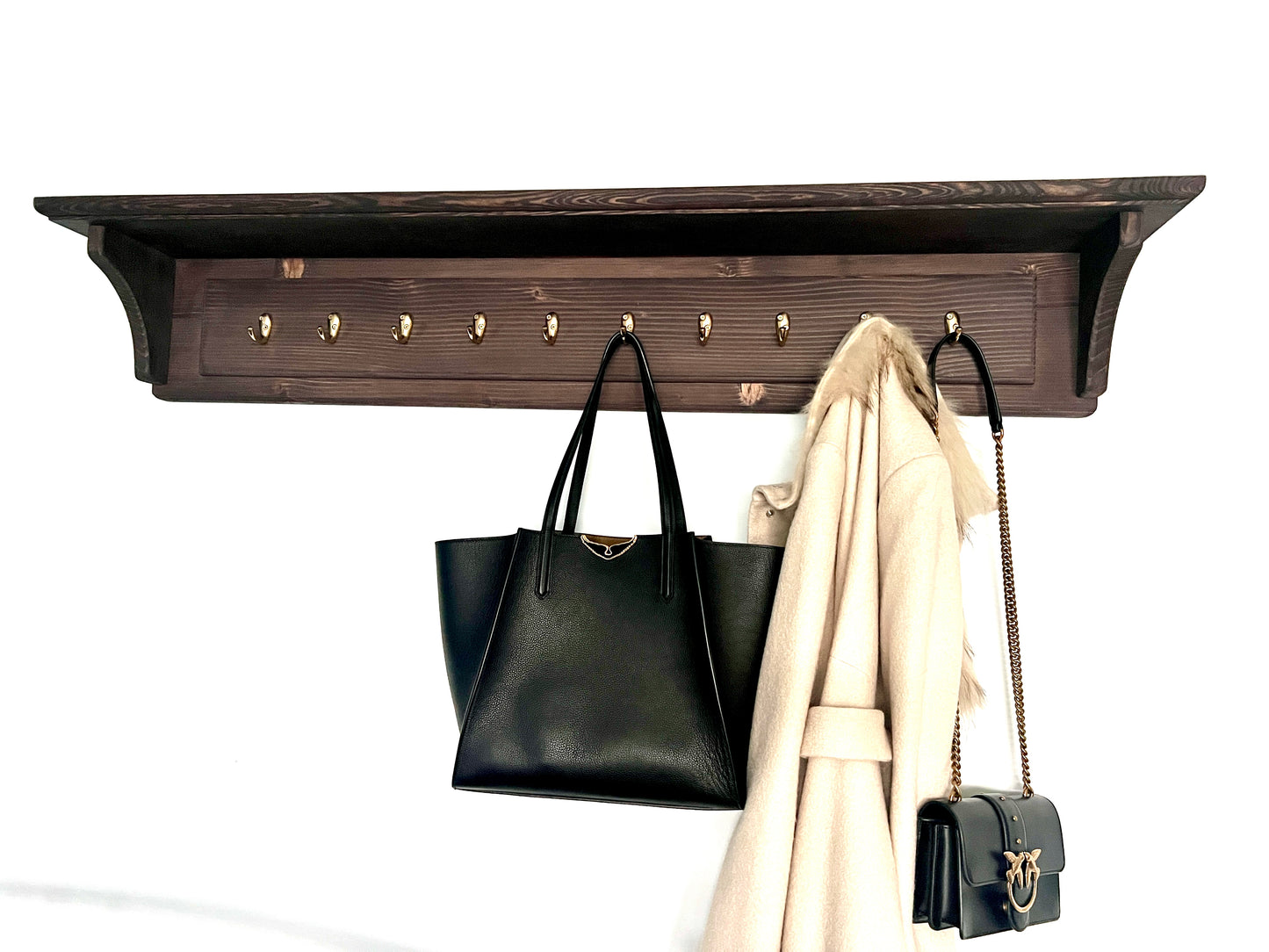 h8 Wall mounted coat rack with top shelf