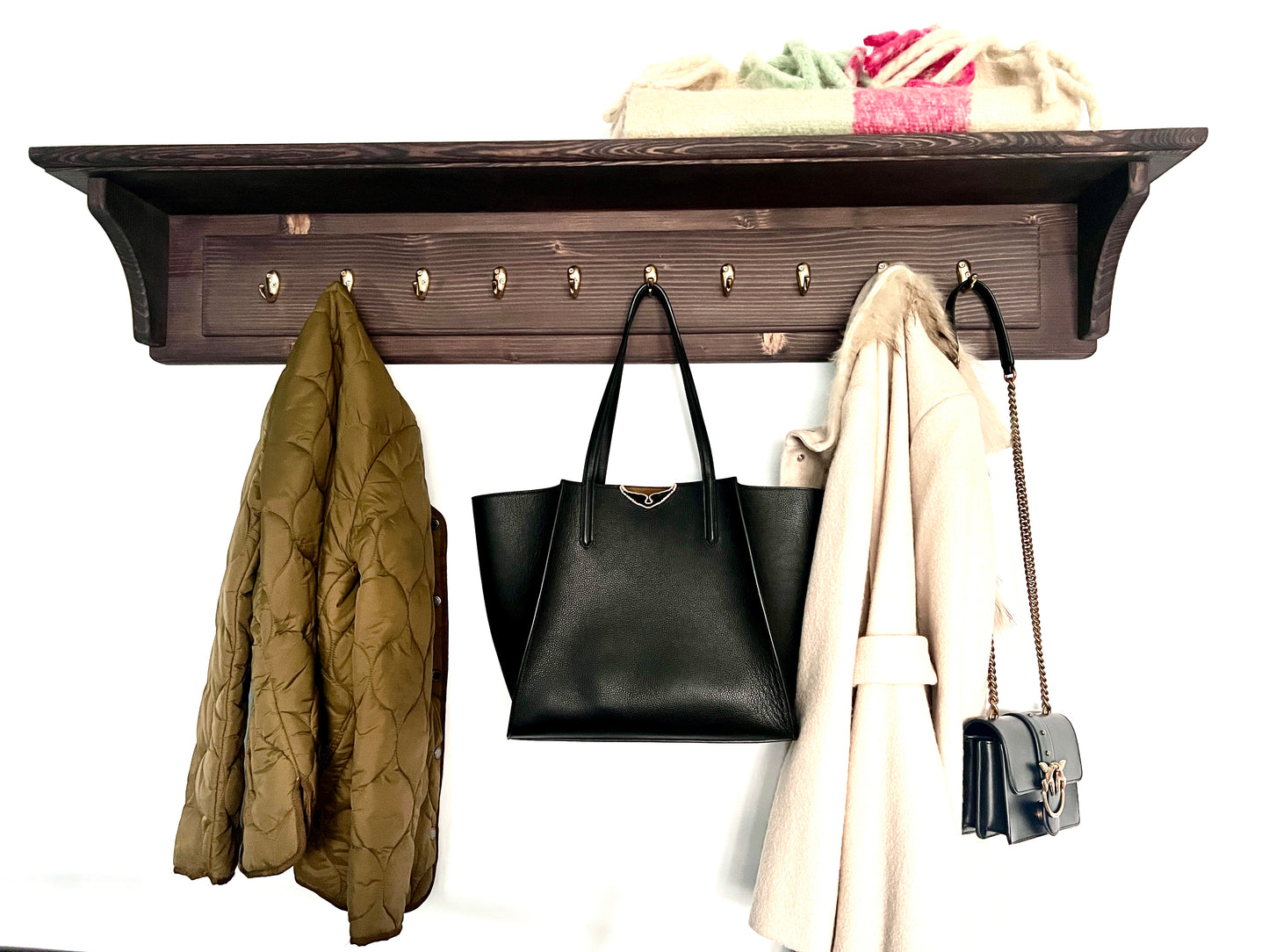 h8 Wall mounted coat rack with top shelf