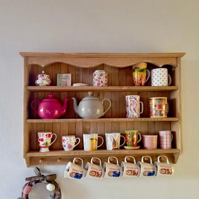 s106 Handcrafted Mug & Display Shelf – The Perfect Kitchen Accent