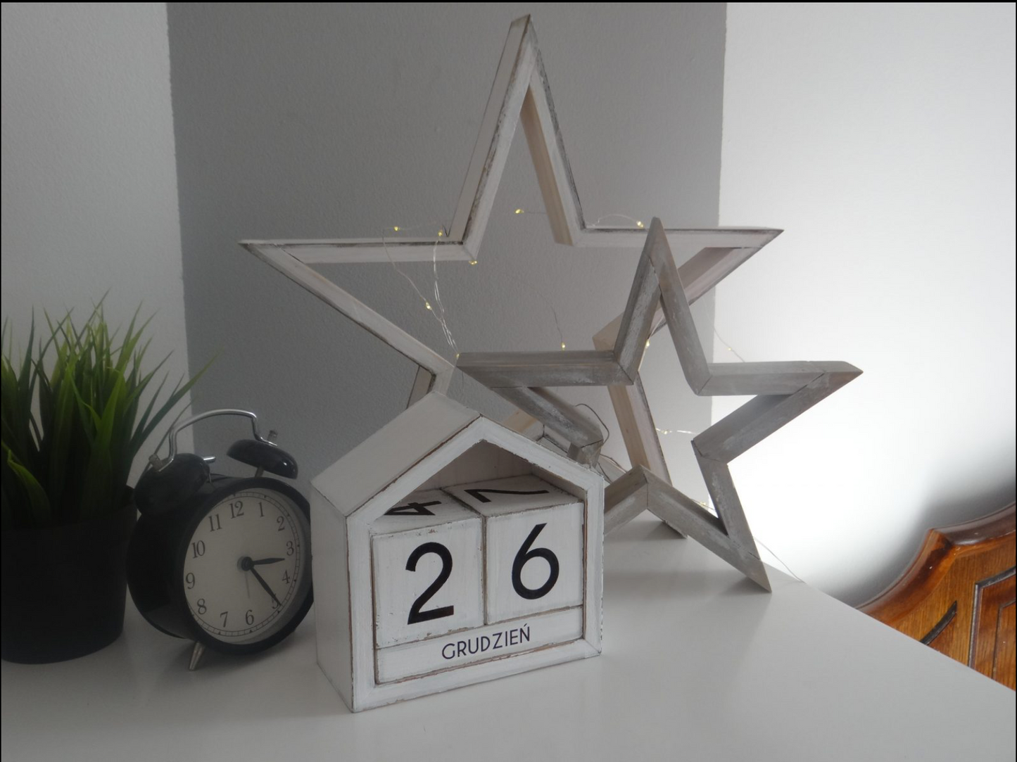 Decorative wooden standing star