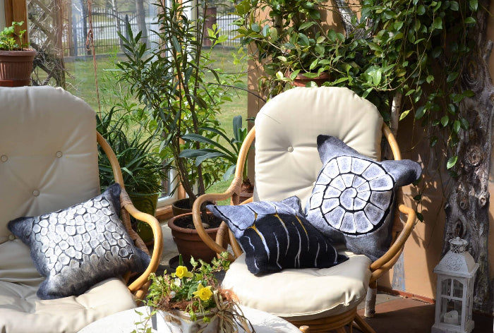 FOSSIL Spiral Felt Pillow – Handcrafted Wool Cushion Cover Inspired by Nature
