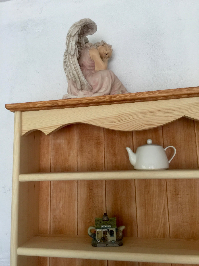 s101 Elegant Handmade Wooden Mug & Display Shelf