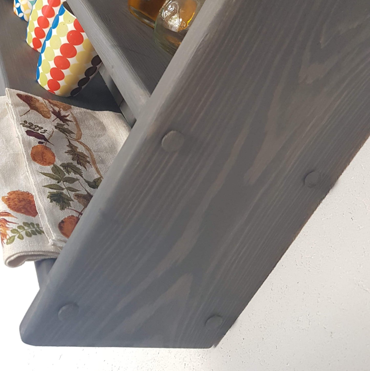 Noe — Wall Shelf with Back Panel