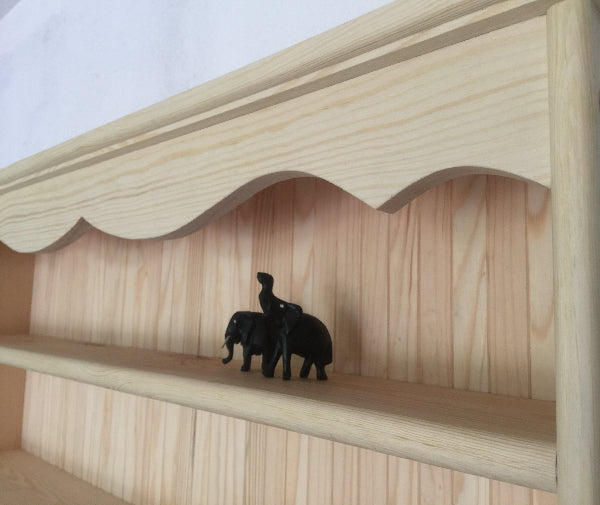 s106 Handcrafted Mug & Display Shelf – The Perfect Kitchen Accent