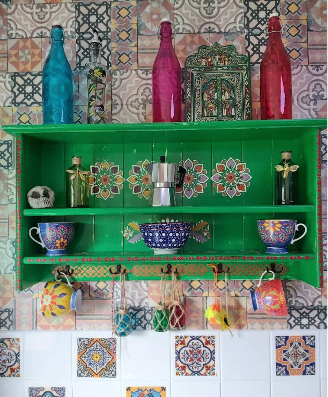 s55 Scandinavian design wall mounted shelf