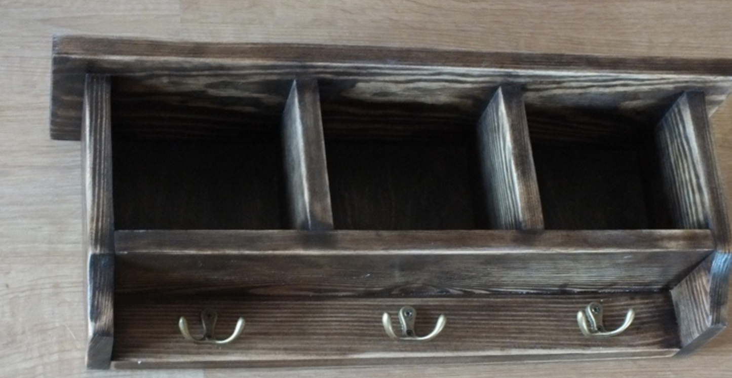 s2 Small three compartments wall mounted unit with bottom panel hooks