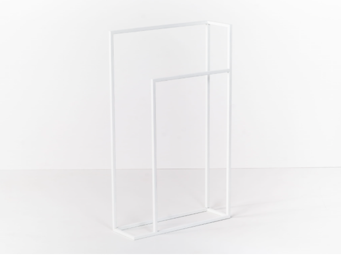 BO Minimalist Freestanding Towel Rack – Modern Metal Frame