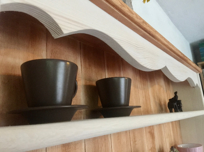 s101 Elegant Handmade Wooden Mug & Display Shelf
