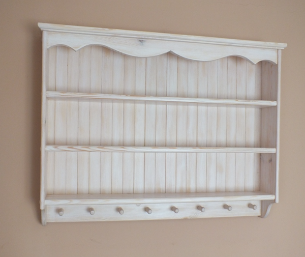 s106 Handcrafted Mug & Display Shelf – The Perfect Kitchen Accent