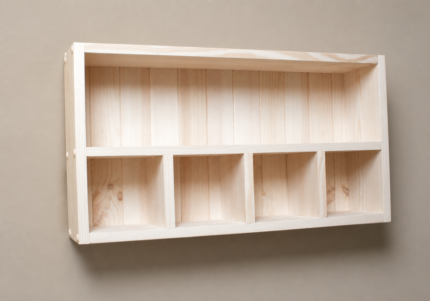 s50 Wandschrank mit offenen Fächern | Schrank im skandinavischen Design