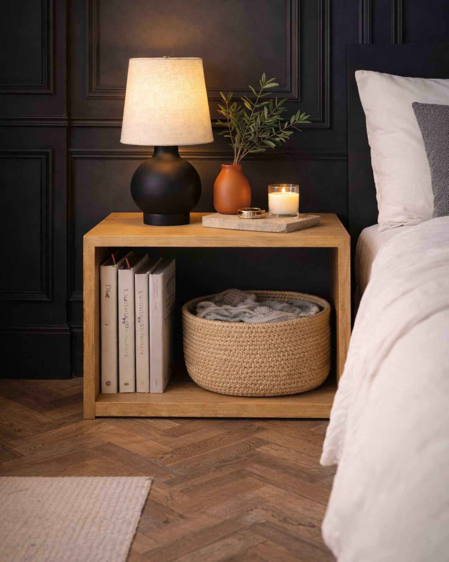 Linen — Minimal Oak Bedside Table