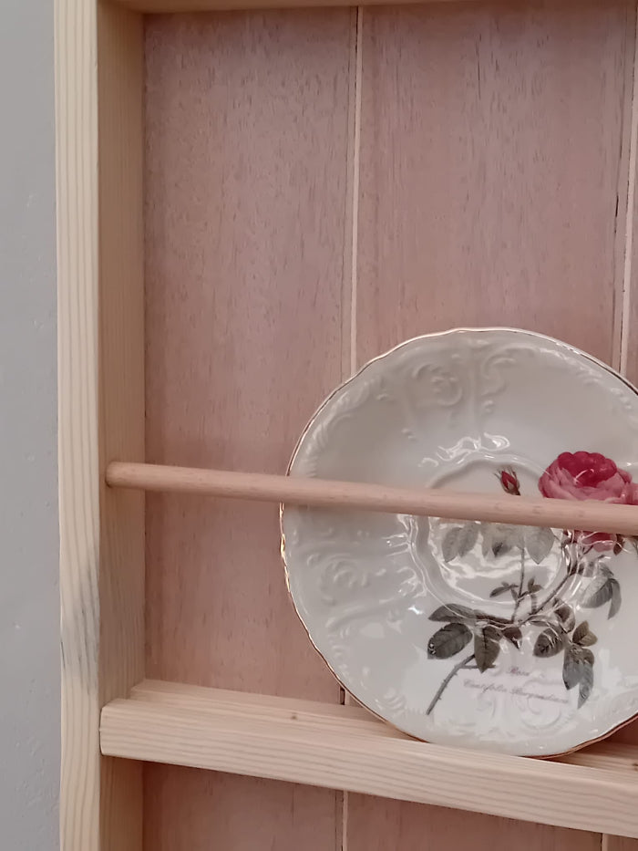 ALY Elegant & Functional Wall-Mounted Plate Rack