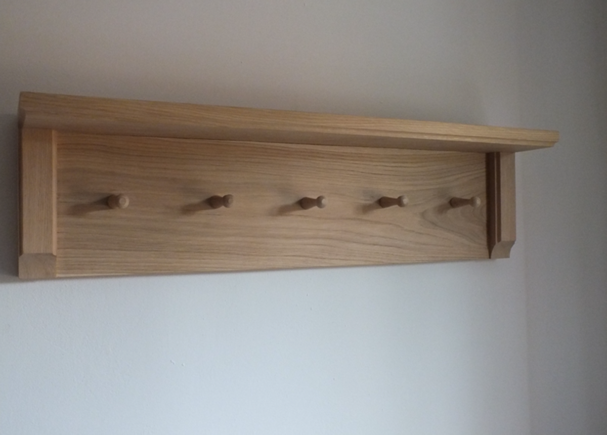 Ralph — Solid Oak Wall Coat Rack with Five Wooden Pegs