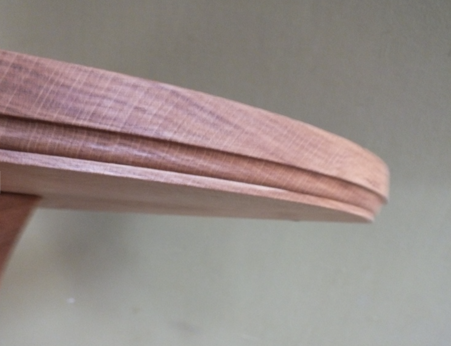 s82 Corner shelf mado of solid oak | Oak corner shelf