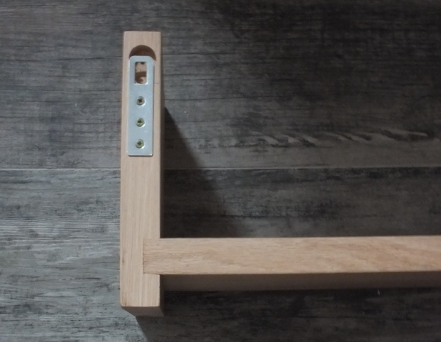 s88 Solid oak u-shape floating shelf