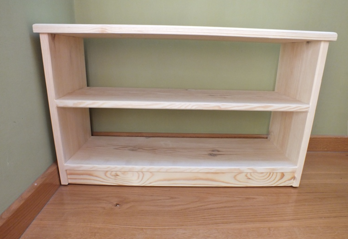 Romane — Solid Pine Freestanding Storage Shelf