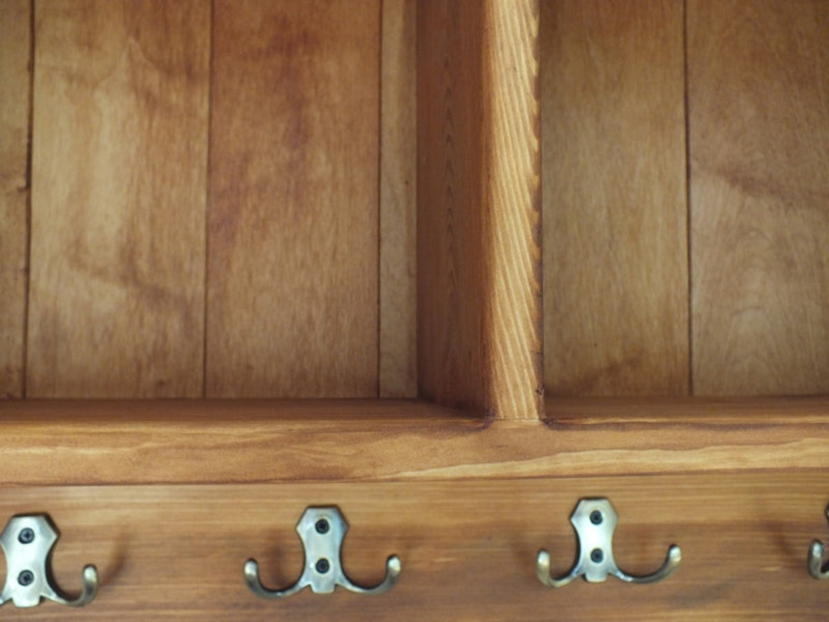 Bertille – Solid Pine Wall Shelf with Three Compartments & Six Double Hooks