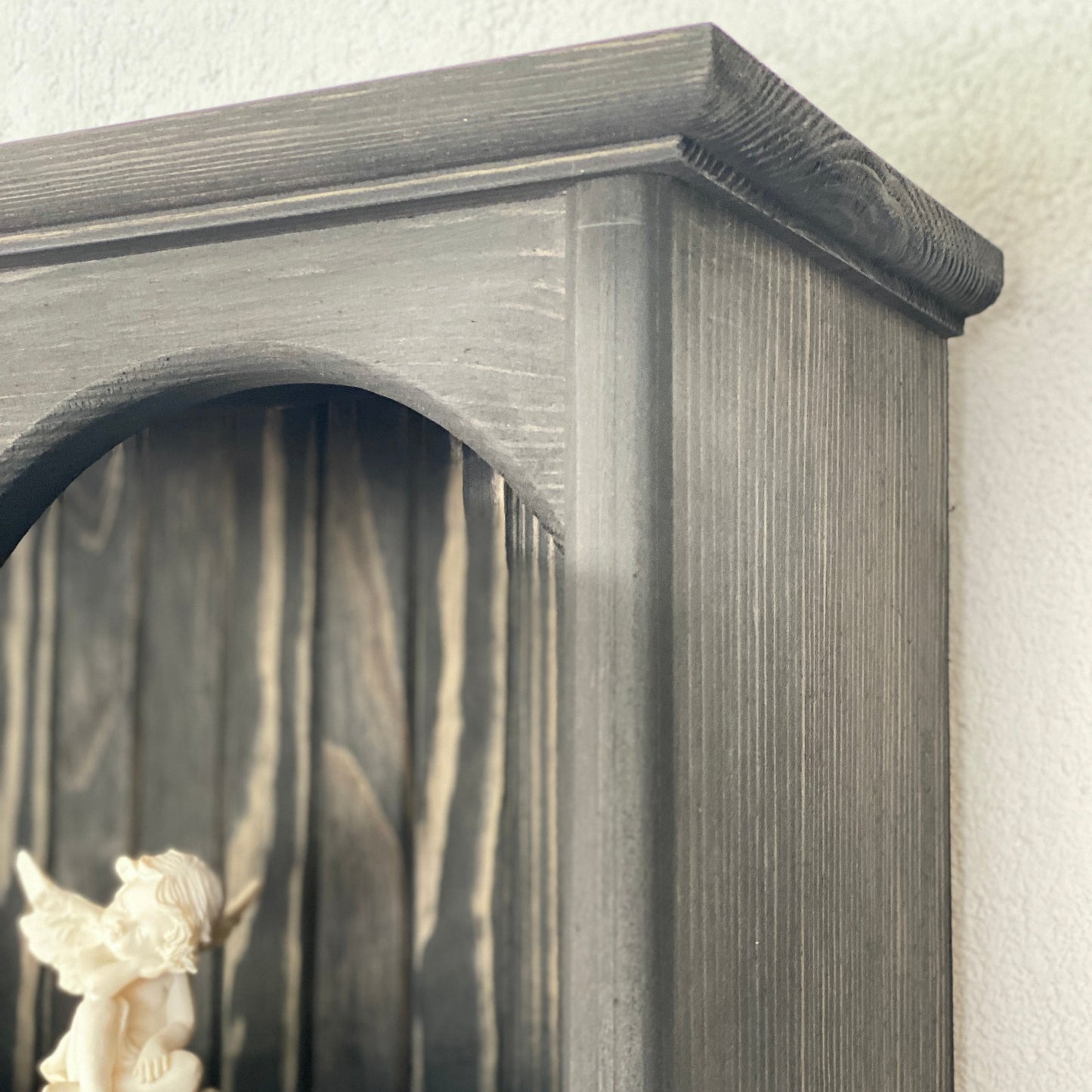 Noemie — Cottage Wall Shelf with Decorative Top