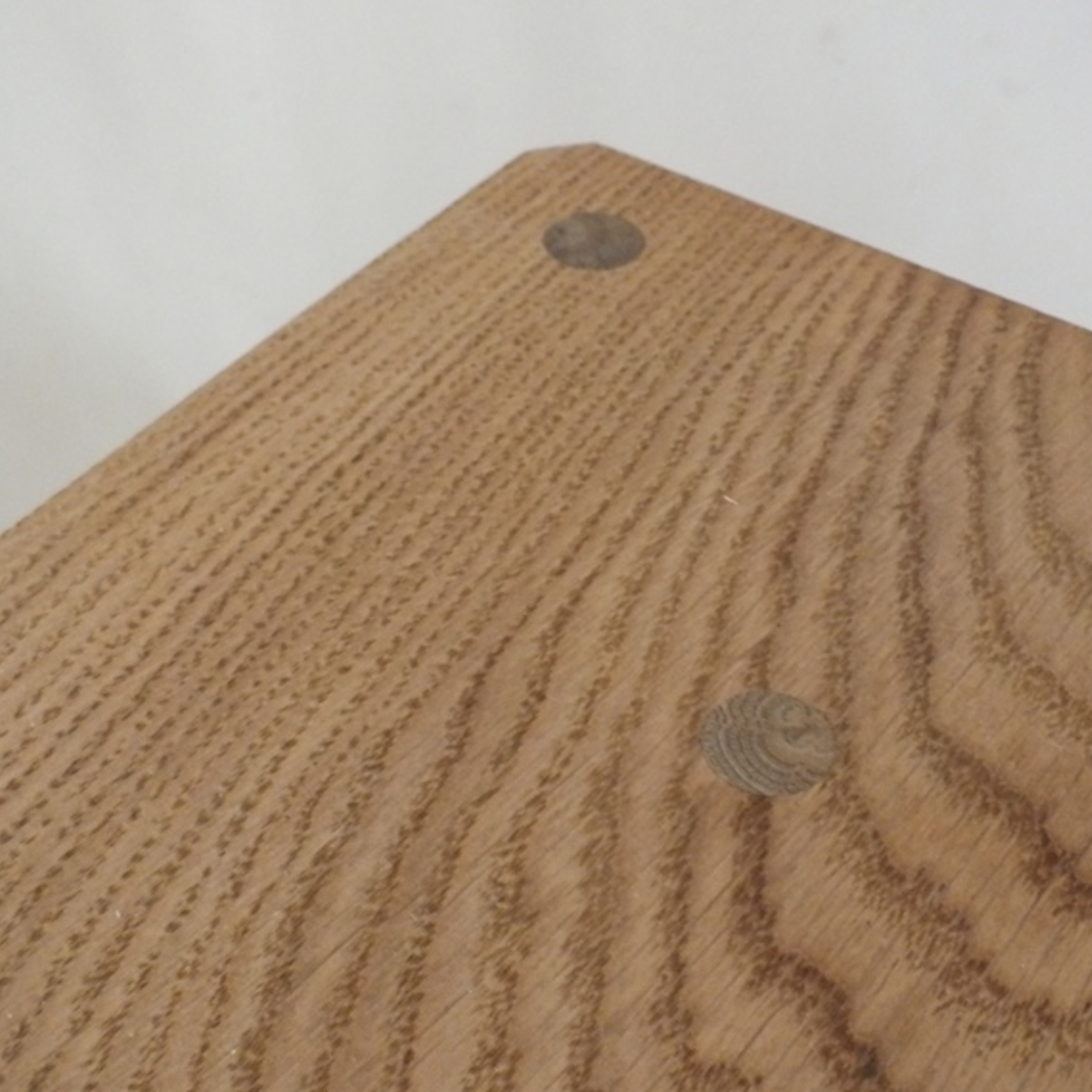 Ingrid — Oak Corner Shelf