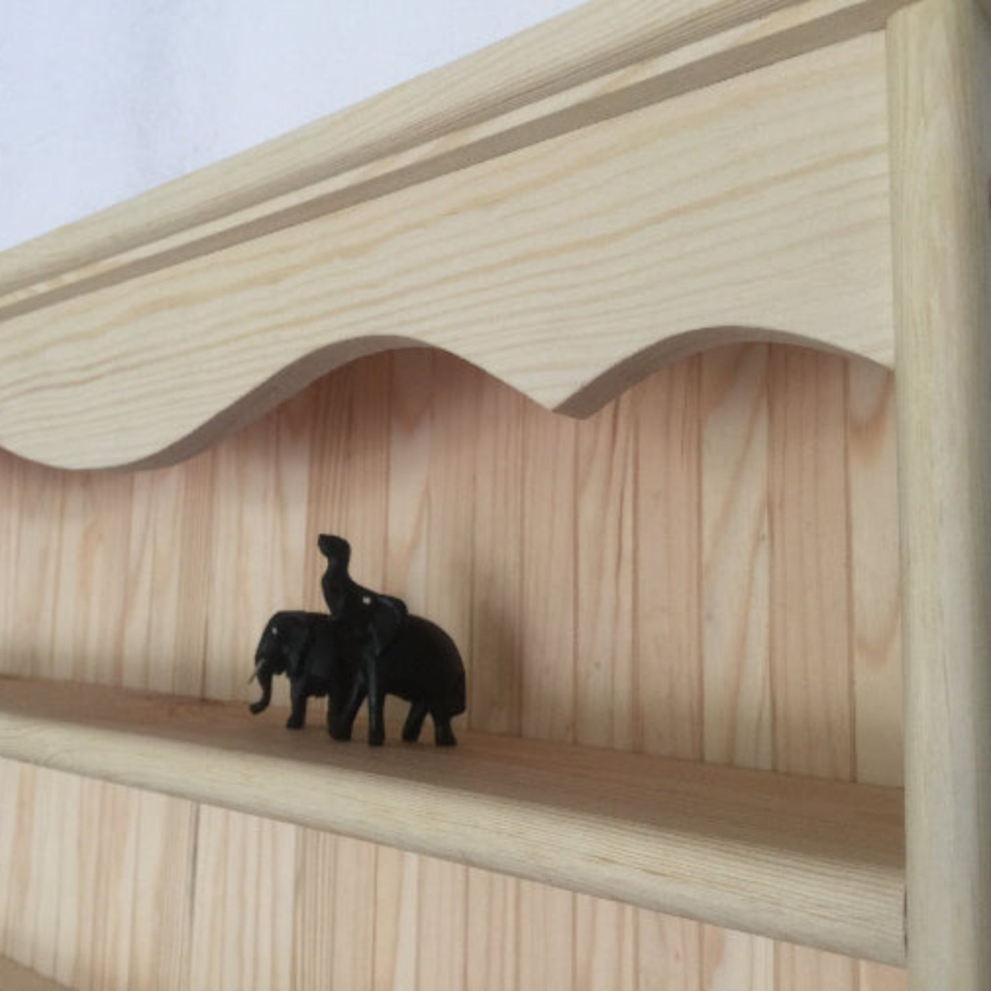 Amelie — Custom Cathrine - Large Mug and Display Shelf