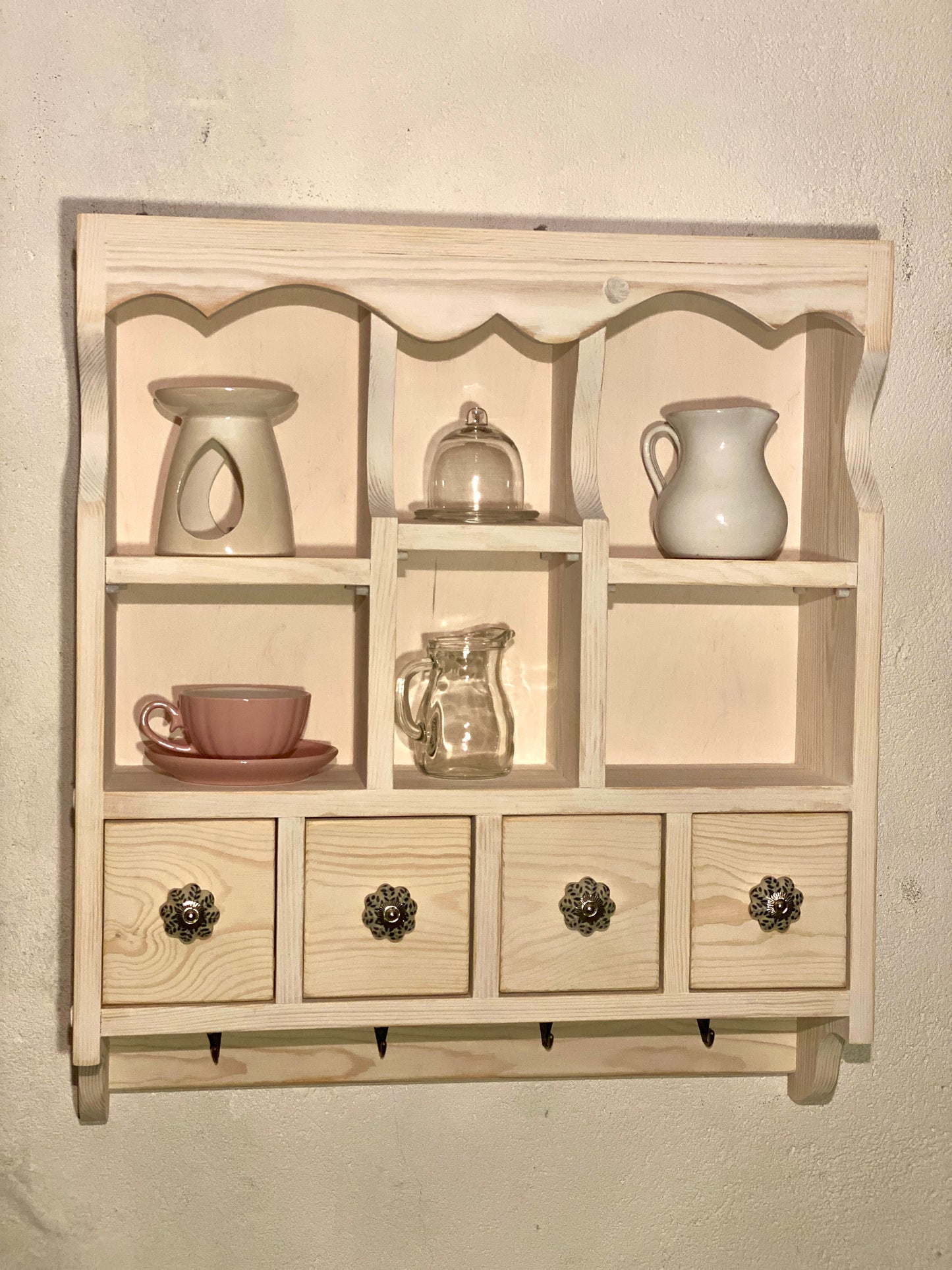 s94 Cottage cabinet with open compartments and drawers