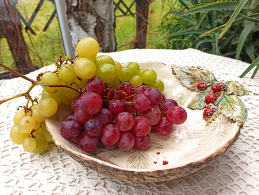 BERRIES Ceramic handmade decorative bowl