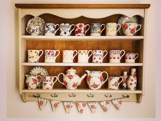s101 ALEX BESPOKE Traditional kitchen two tone wall mounted shelving unit